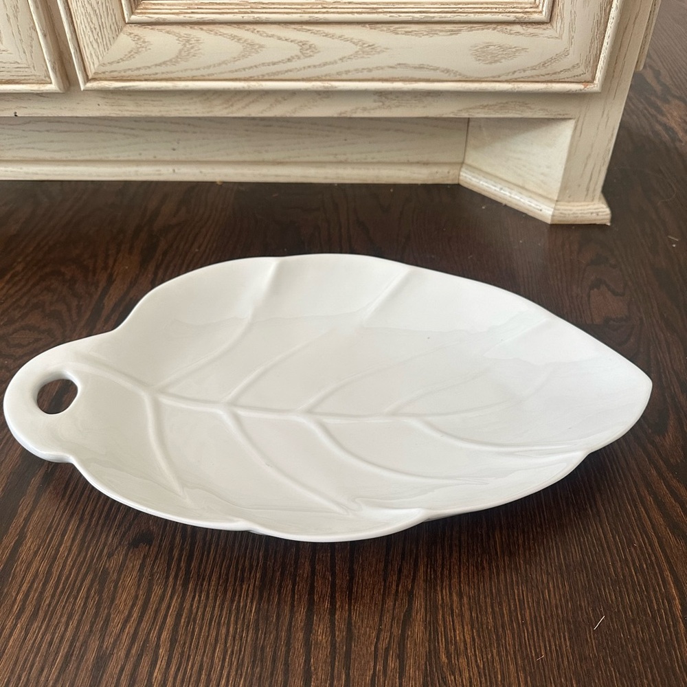 Farberware leaf plate